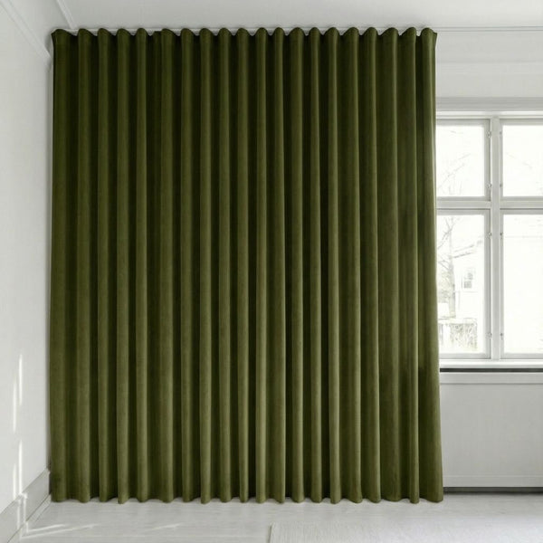 Sammetsgardin efter mått – Bris - Olive Drab - C2611