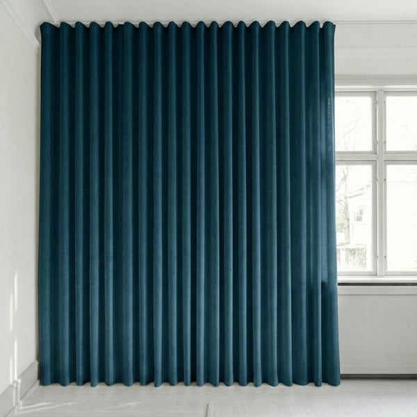 Sammetsgardin efter mått – Bris - Classic Navy - C2603