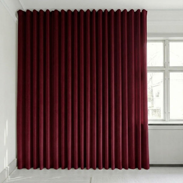 Sammetsgardin efter mått – Bris - Ruby Red - C2640